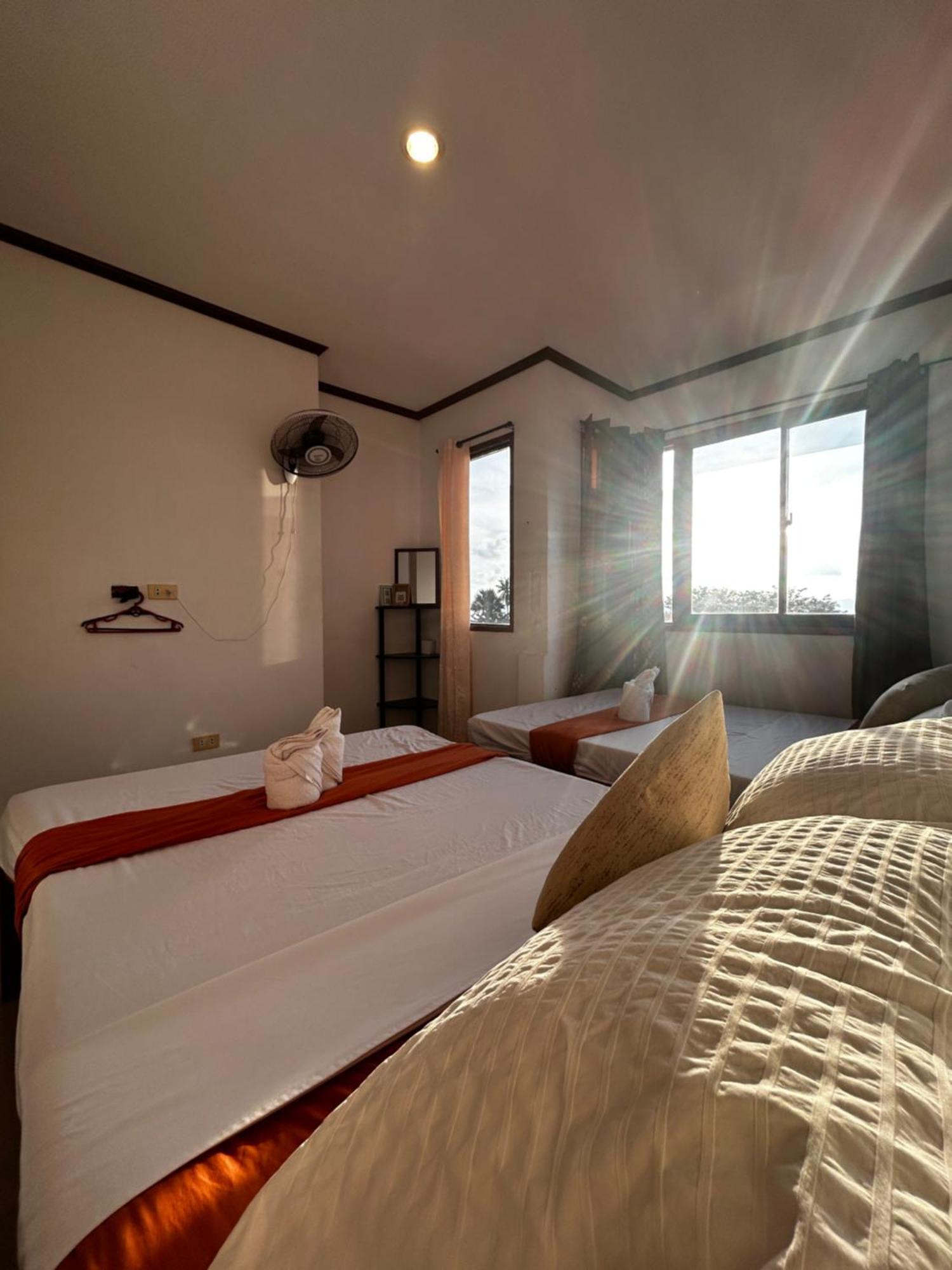 Brenmariel Tourist Inn เอลนิโด ภายนอก รูปภาพ