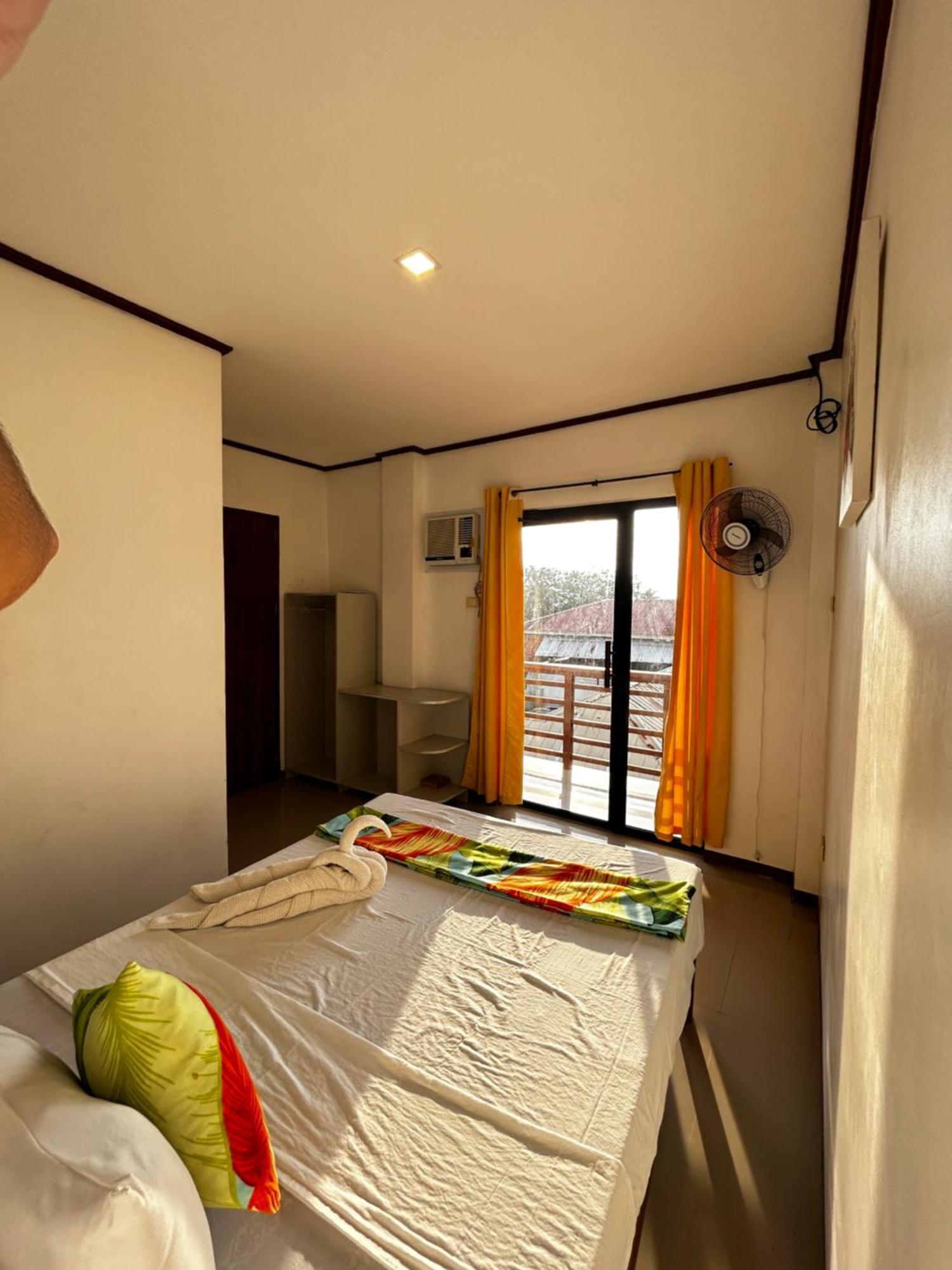 Brenmariel Tourist Inn เอลนิโด ภายนอก รูปภาพ